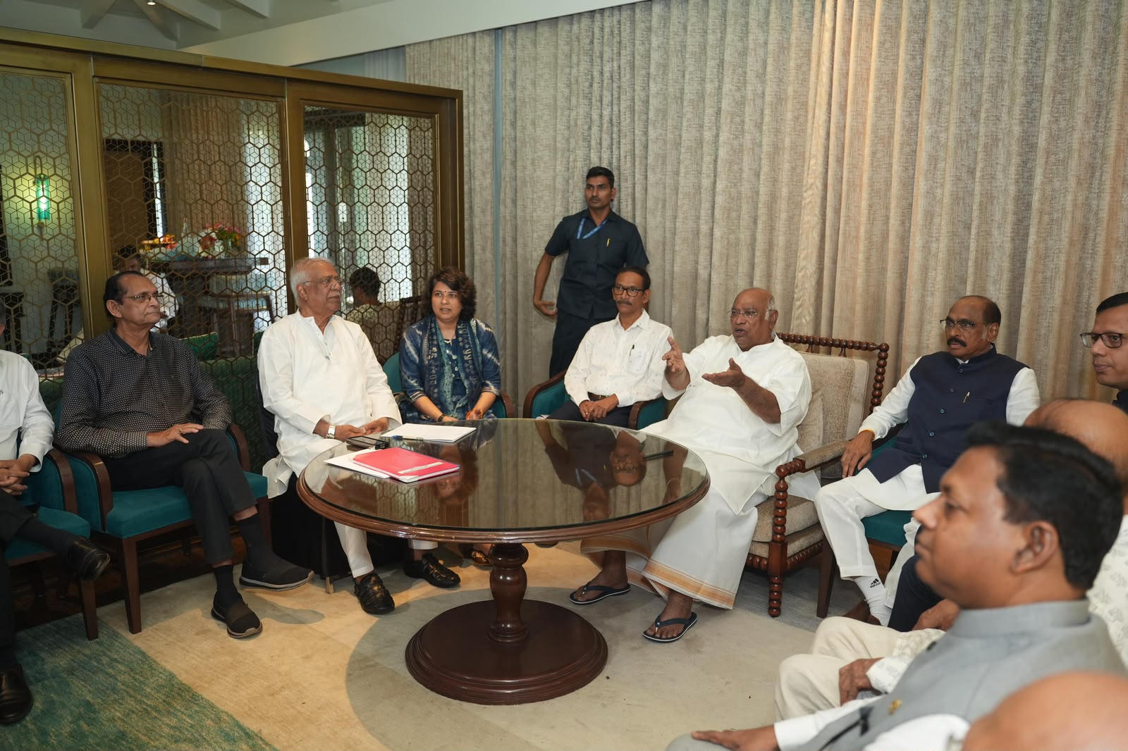 *Kharge confident to win Goa with support of alliance and people*