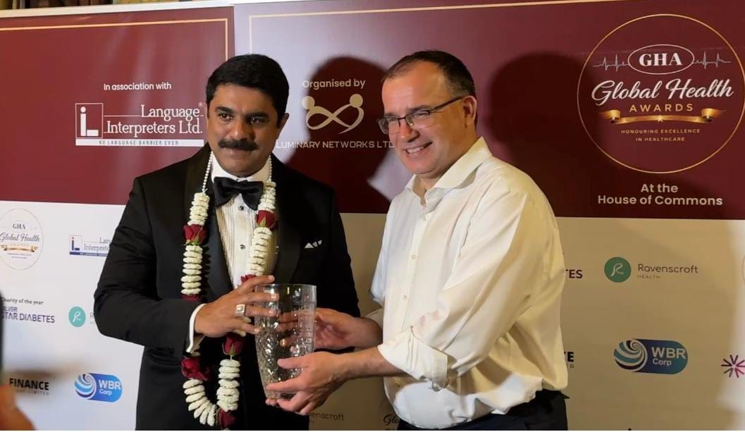 Vijai Sardesai Honoured As International Politician of the Year at UK Parliament