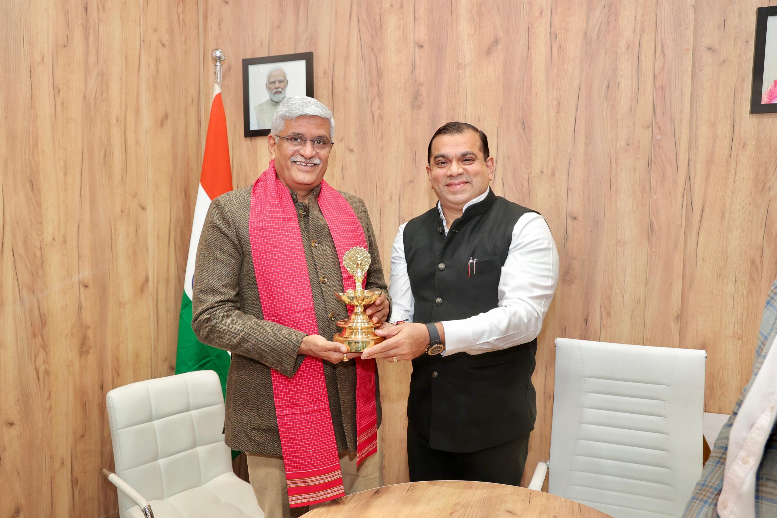 Welcomed Shri Gajendra Singh Shekhawat Ji, Union Minister of Tourism to the Goa Pavilion at WTM-London .