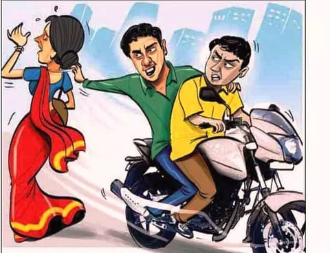 Motorcycle Thief Rajesh Mapari Caught After Snatching Woman’s Mangalsutra..