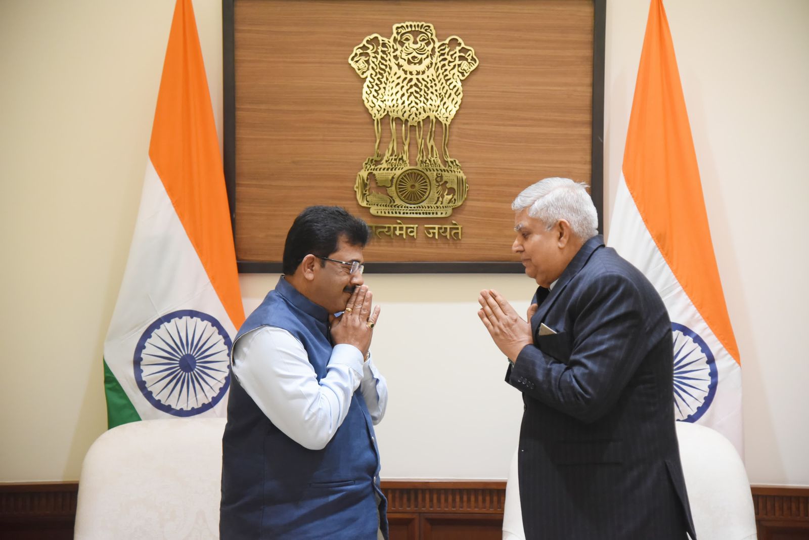 Rajya Sabha MP, Shri Sadanand Shet Tanavade, met with the Hon’ble Vice President of India, Shri Jagdeep Dhankhar Ji, at his chamber in Parliament today.