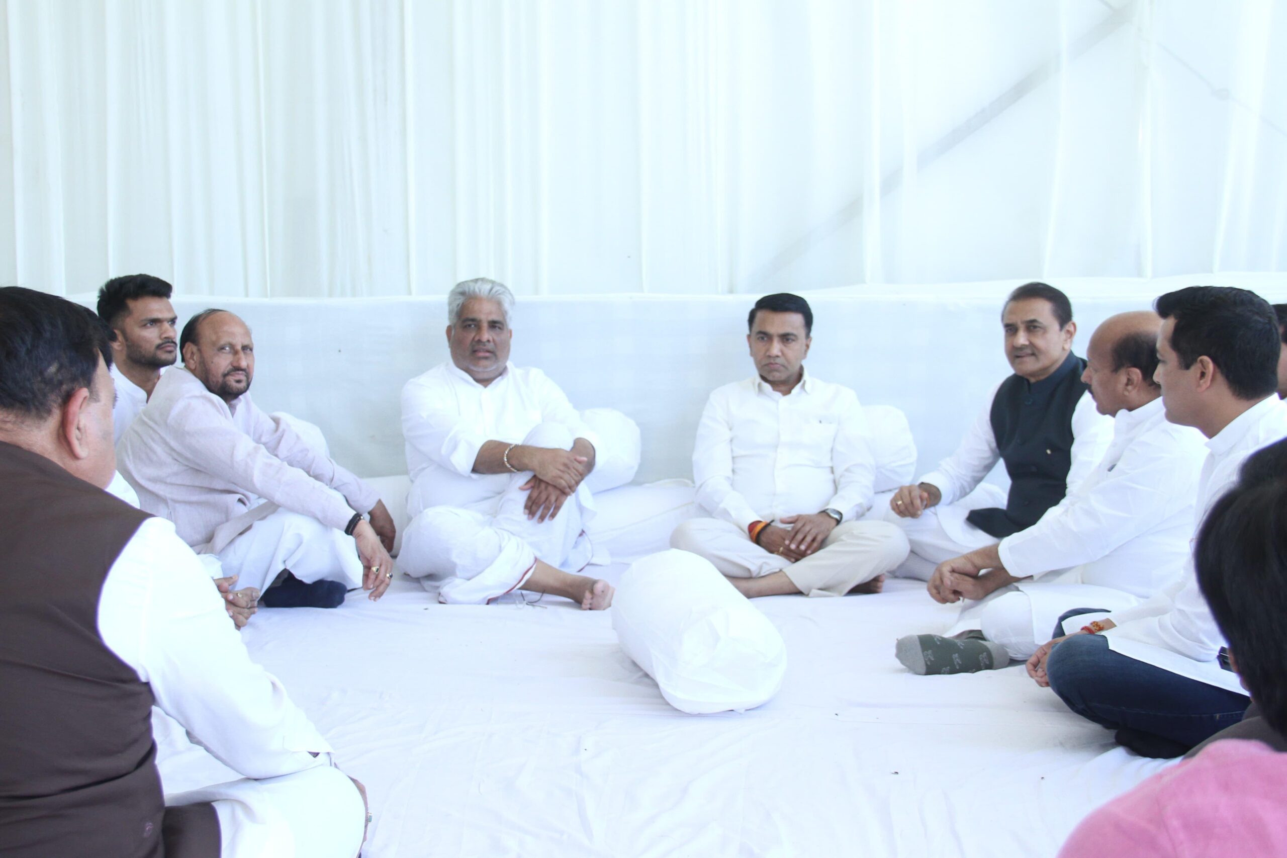 Goa Chief Minister Offers Condolences to Union Minister Bhupender Yadav