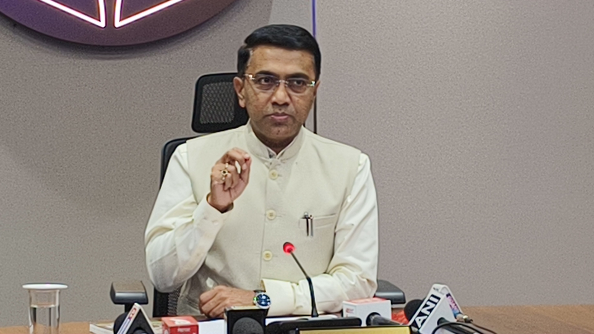 CM Congratulated Crime Branch for Biggest Drug Seizure.