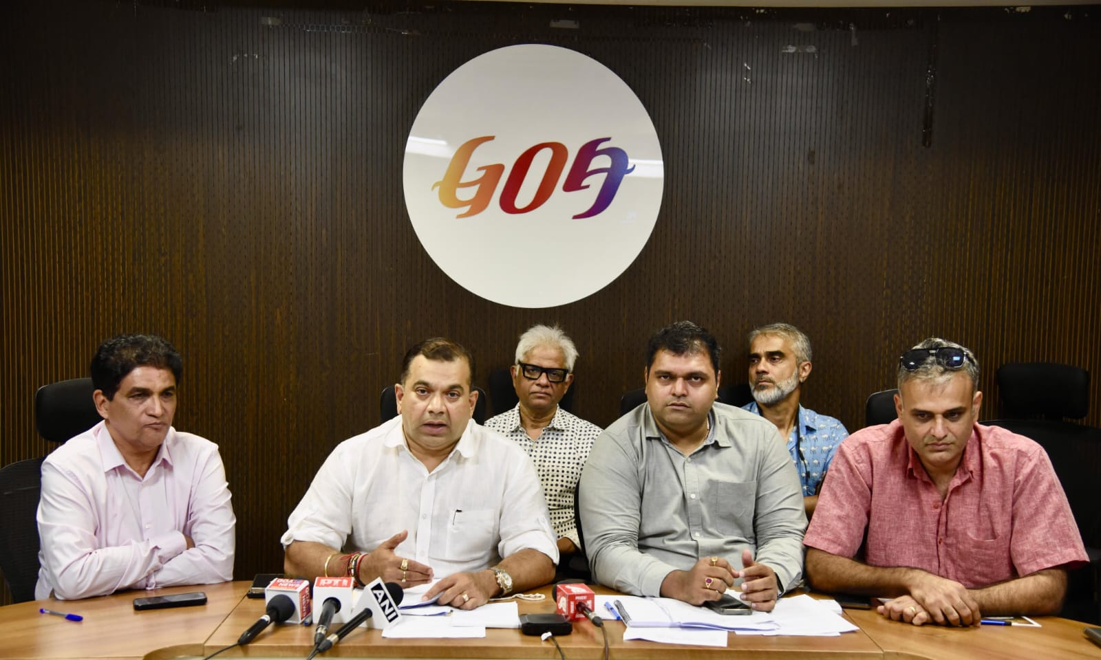 *Tourism Department Holds High-Level Stakeholder Meeting to Strategize on Challenges and Opportunities for Goa’s Tourism Industry**