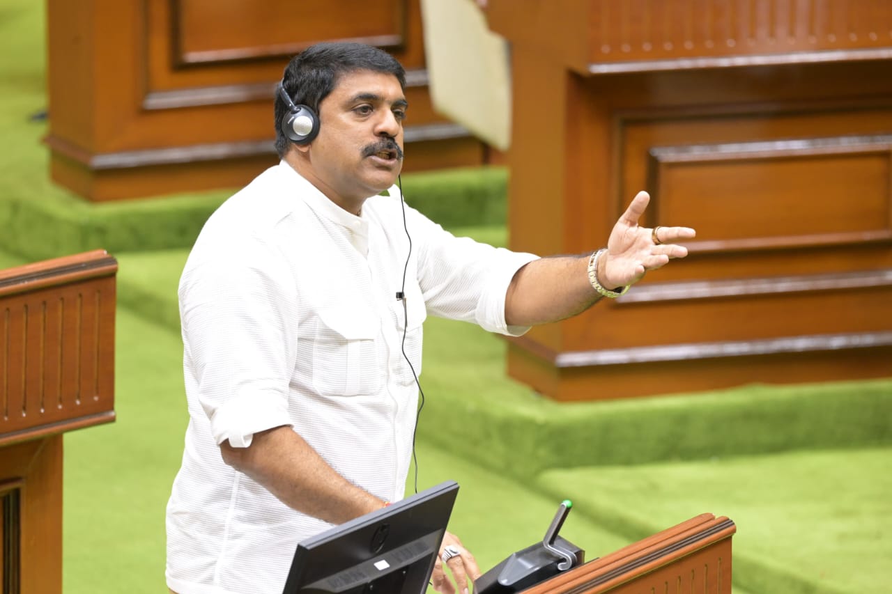 Victory for Education! 35 GEC Professors Back on Duty After Vijai Sardesai’s Strong Stand.
