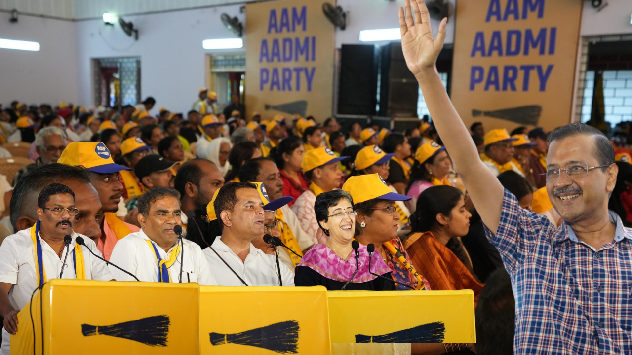Kejriwal Rallies AAP Volunteers in Goa, Vows to End ‘Gundaraj’ and Bring Real Change in 2027****