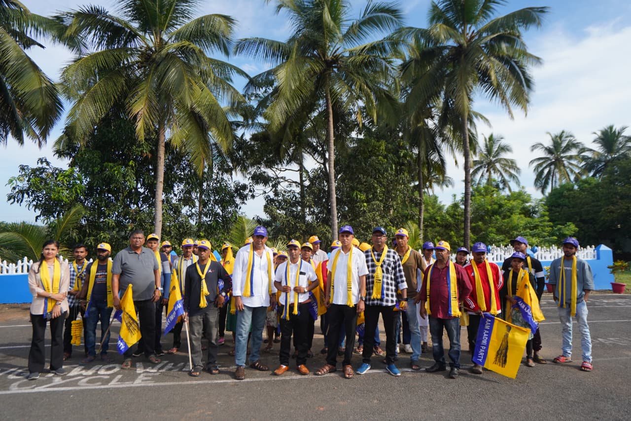 AAP’s Guirdolim Candidate Joseph Pixote’s 66-year-old mother Luzina steps into the field for campaign