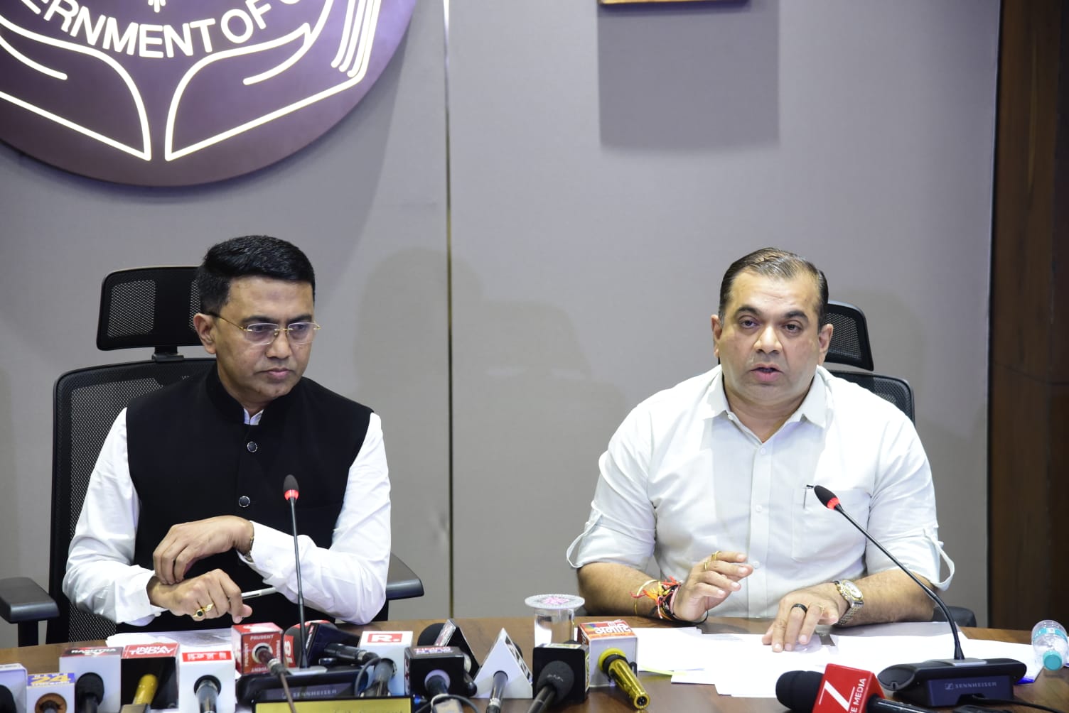 Goa Government Conducts Unified Coordination for Tourism Safety_Strict action against violations, enhanced monitoring, and full preparedness announced for peak tourism season
