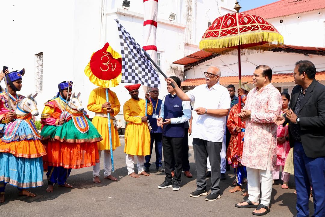 Guided Lok Bhavan Tour Flagged Off by the Governor Shri Pusapati Ashok Gajapathi Raju in the presence of Tourism Minister at Dona Paula