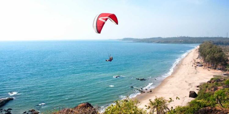 After 2 deaths in Keri, Goa police arrest paragliding company owner.