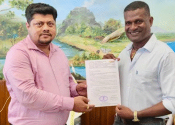 Title: “Ocean’s Guardian: Fisherman Pele Fernandes Honoured for Turtle Rescue”***