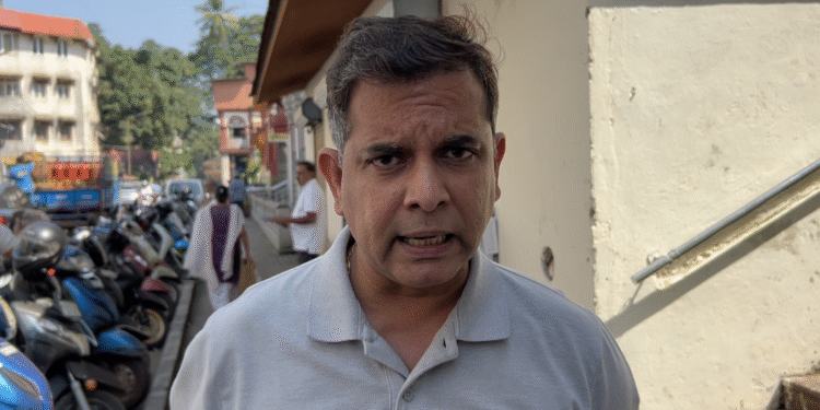 AAP challenges Sudin Dhavalikar to himself swear before Goddess that he never took bribes.