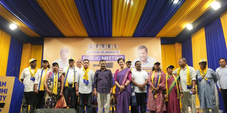 Kejriwal Accuses Goa Government of Harassing Taxi Drivers, Promises ‘Honest Living’ if AAP Wins.