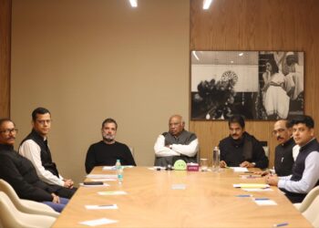 Goa Congress Meets Kharge, Rahul to Strengthen Organisation, Prepare for 2027.