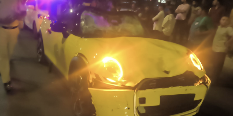 Luxury car rams into two-wheeler on Dona Paula stretch, 23-year-old woman killed.