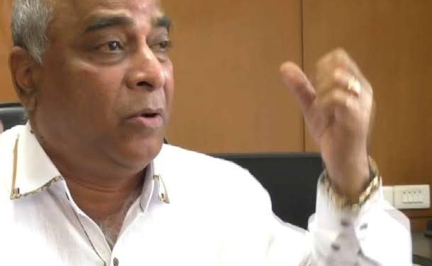 Ajgaonkar Slams Jit, Pravin; Defends 25-Year Record of Development.